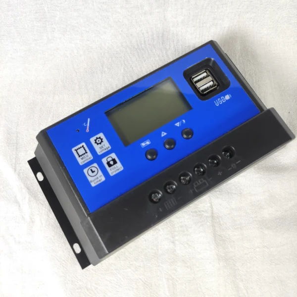 40A Off-Grid Solar Controller by Congsin | LCD Display + USB Outputs for Cabin, Marine, and RV Use - Image 2
