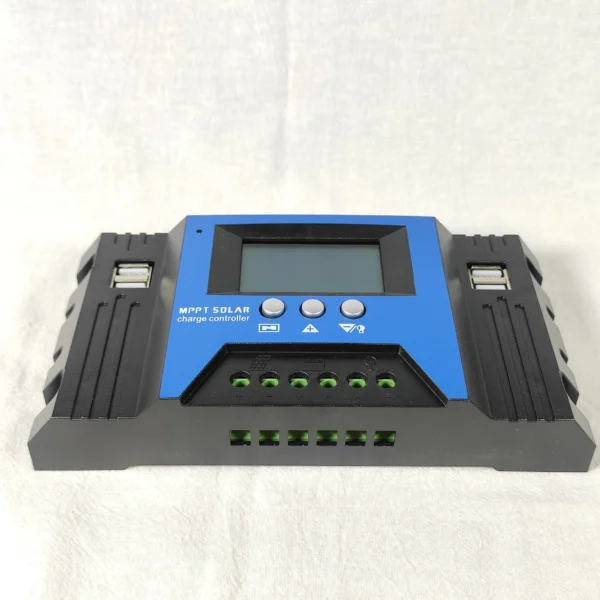 Off-Grid Solar Charge Controller – Congsin 40A PWM with Display & USB for RVs, Trailers & Cabins - Image 3